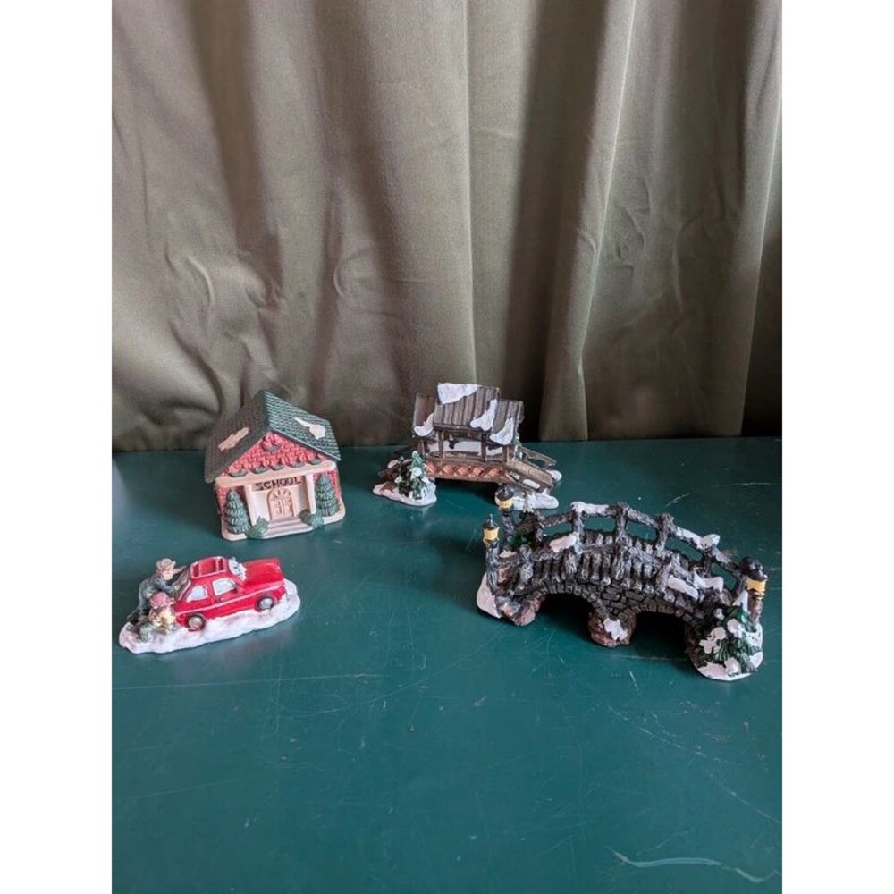 Vintage Christmas Holiday Miniature Village Accessories Set (4 Pieces)